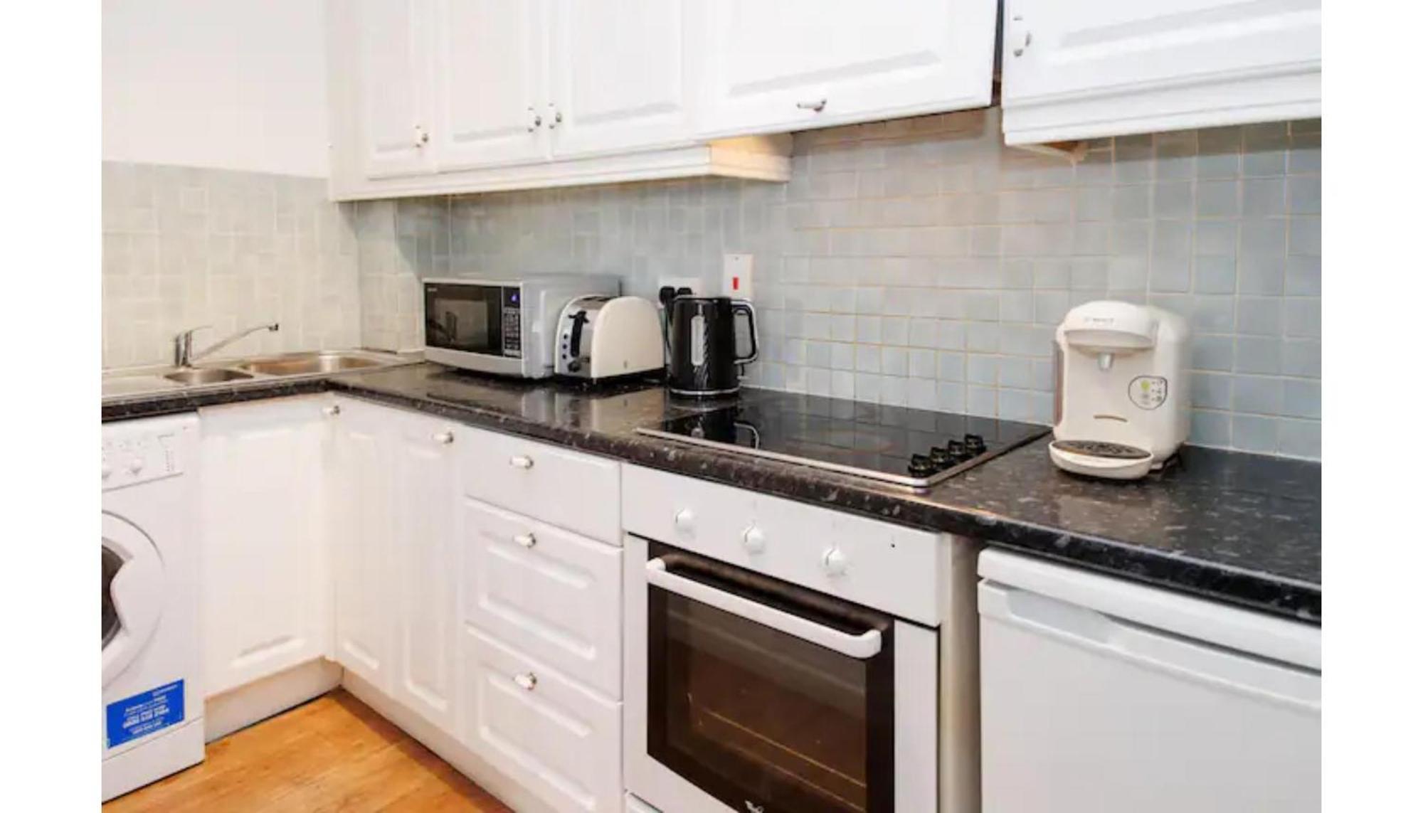 2 Bedroom Apartment Near Historical Christchurch Дублин Экстерьер фото